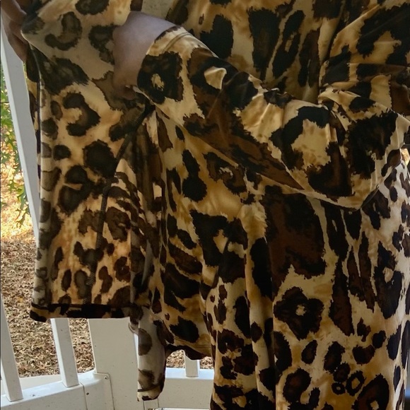 Bacci Leopard Print Stretch Cardigan Size … - Picture 3 of 10